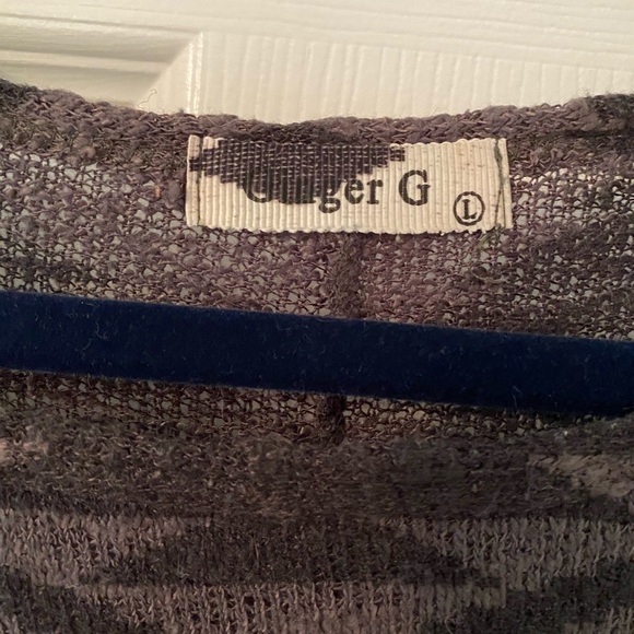 Ginger G Short Sleeve Sweater Top - Picture 2 of 4